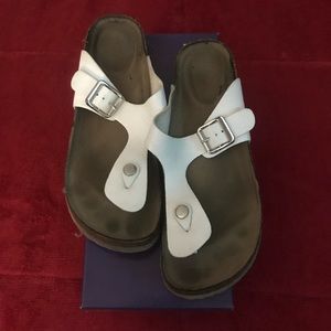Madden girl sandals size 8.